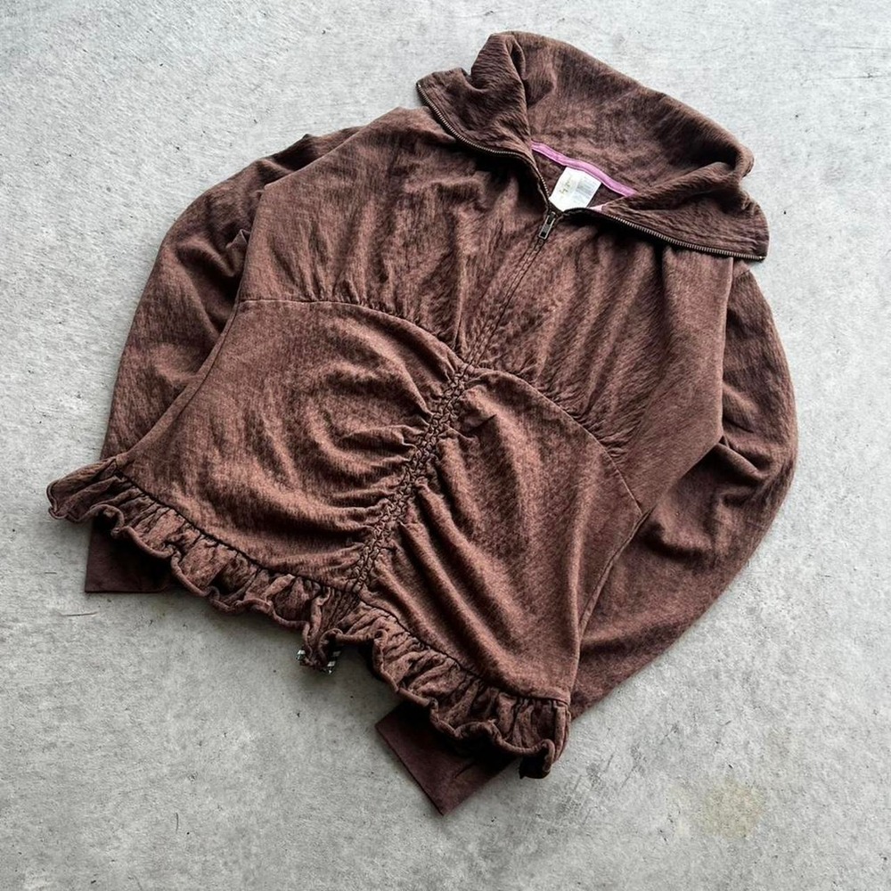 Really Cute Zip Up With Ruffles - Picture 2 of 7
